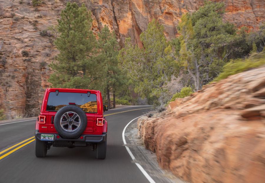  Jeep Wrangler Unlimited Sahara EcoDiesel (JL) 2019 года  (NA) (фото 13 из 39)